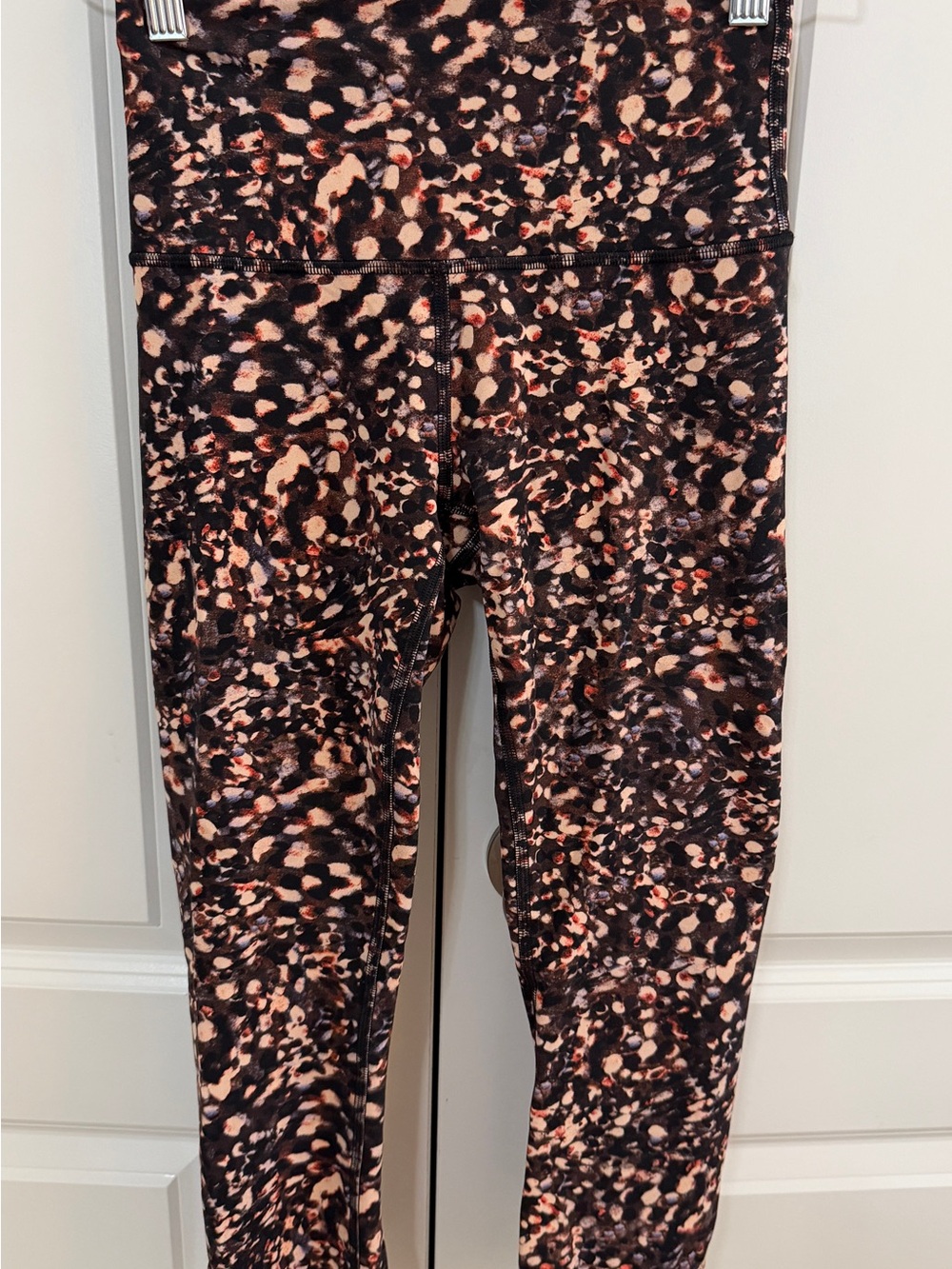 lululemon athletica Women’s Speckled Black and Pink Leggings